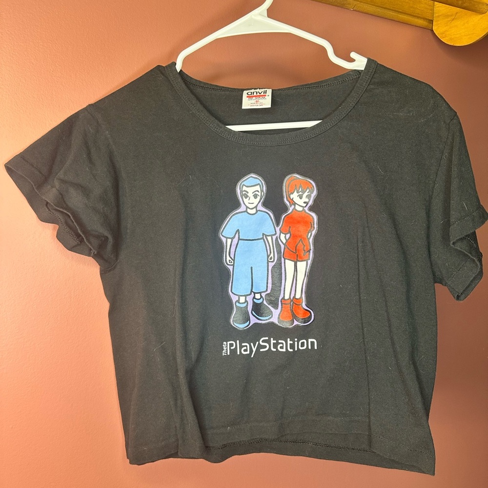 Vintage/Y2k cropped graphic tee